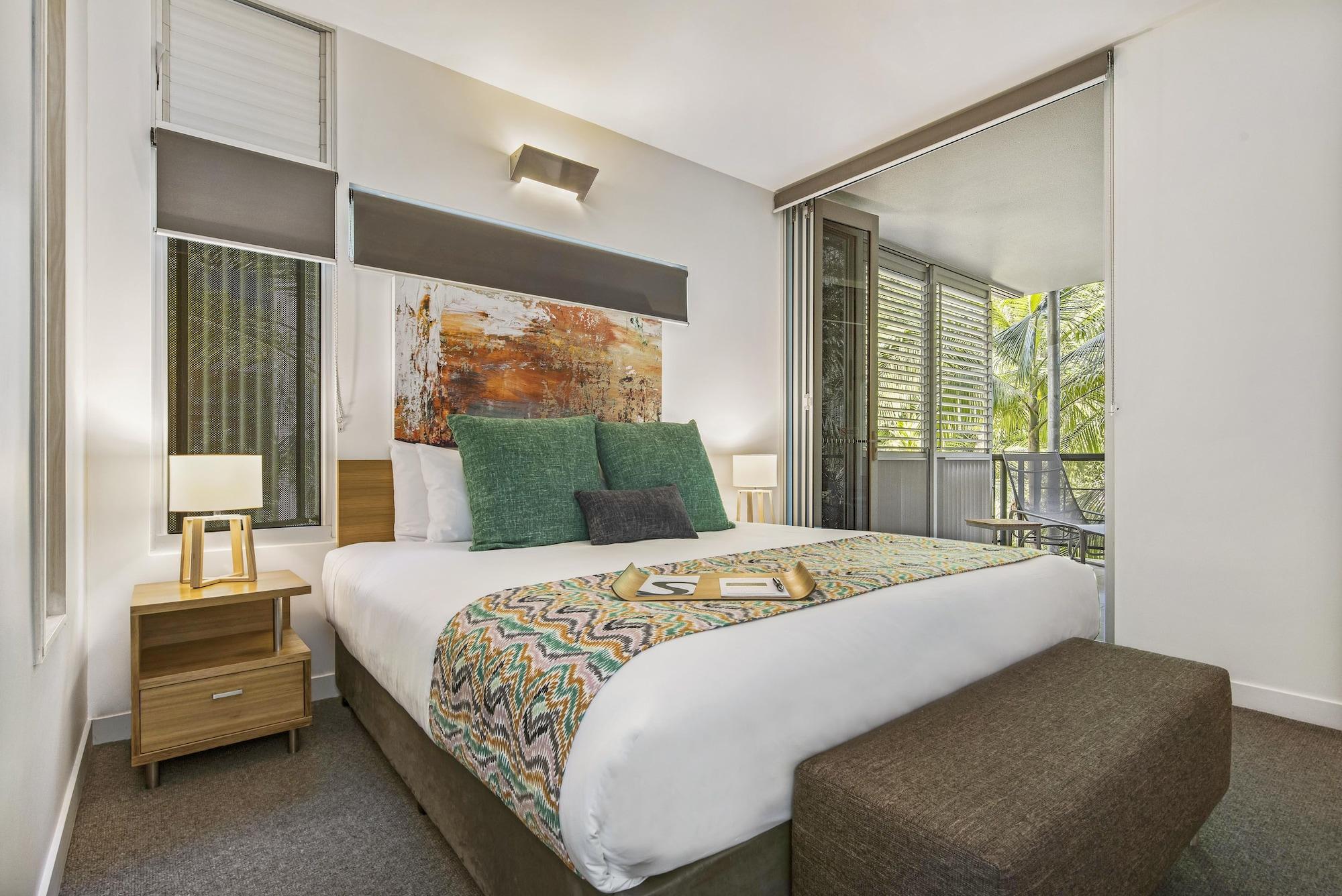 Peppers Noosa Resort And Villas Zewnętrze zdjęcie A bedroom at the Mantra on Lake