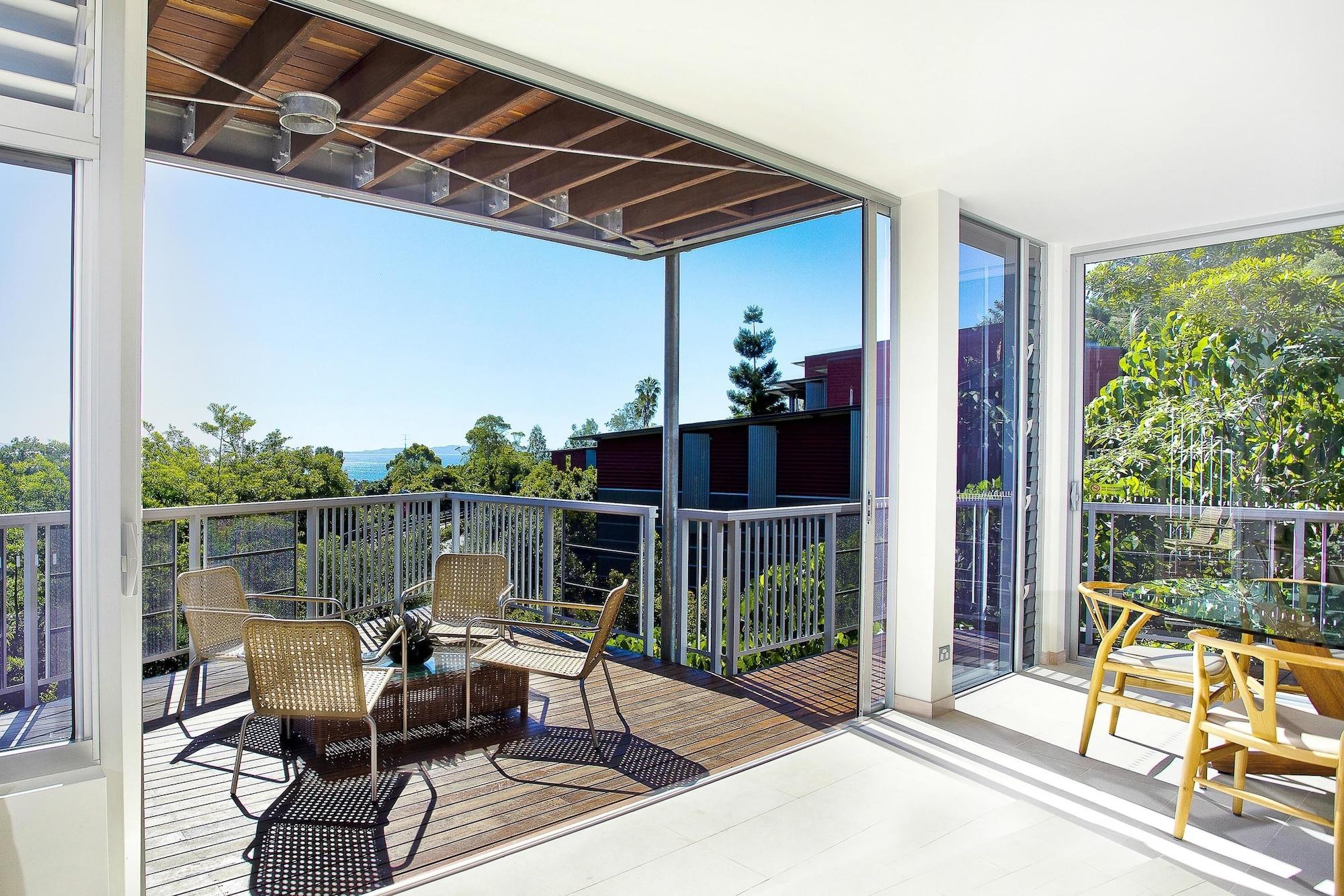 Peppers Noosa Resort And Villas Zewnętrze zdjęcie A balcony